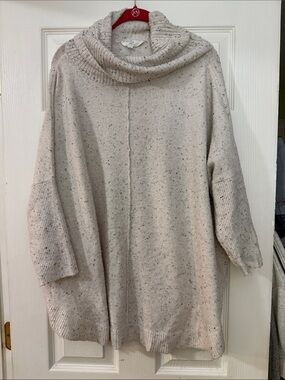 Time and Tru Speckled Cream Cowl Neck Sweater